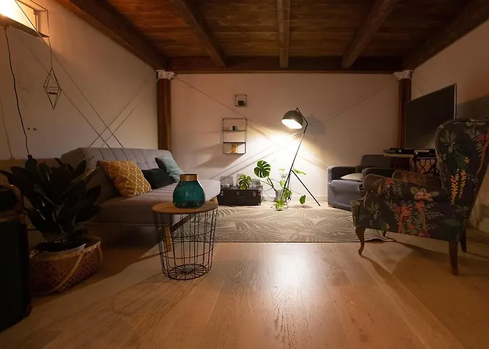Castiglione35home, Bologna's Historic Center