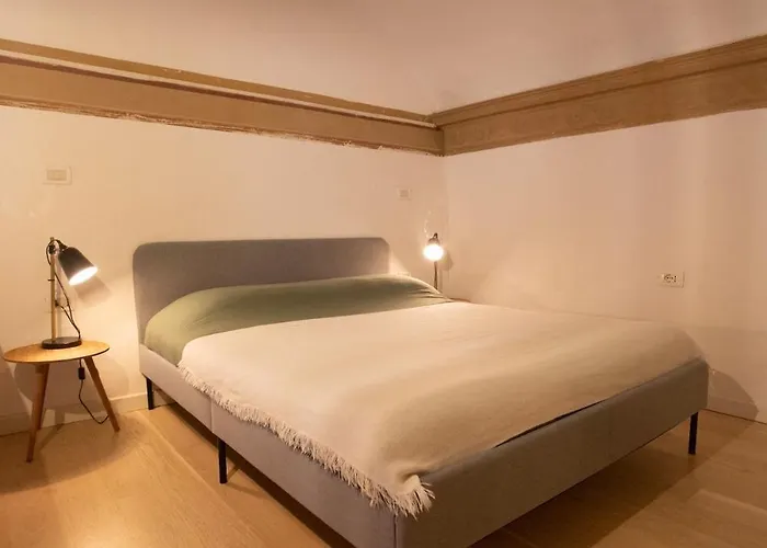 Apartment Castiglione35home, Bologna's Historic Center